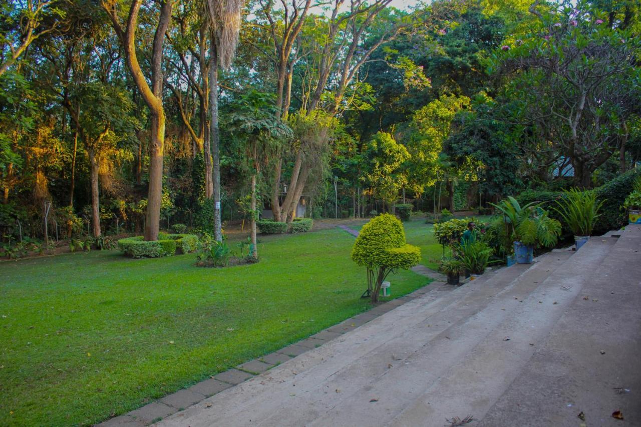 Equator Hotel Arusha Kültér fotó