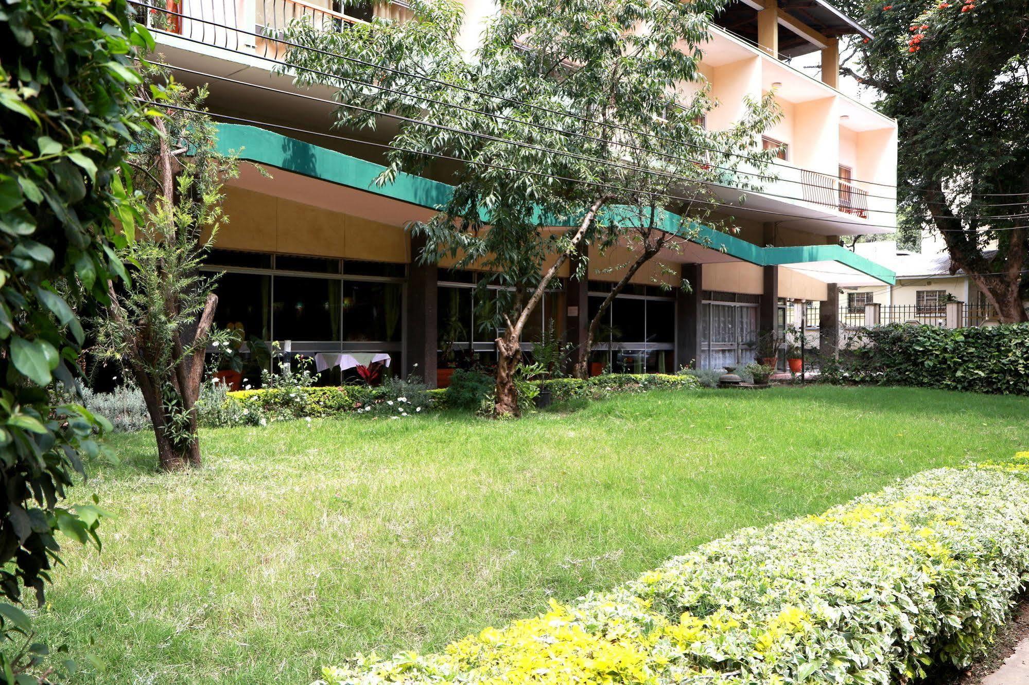 Equator Hotel Arusha Kültér fotó