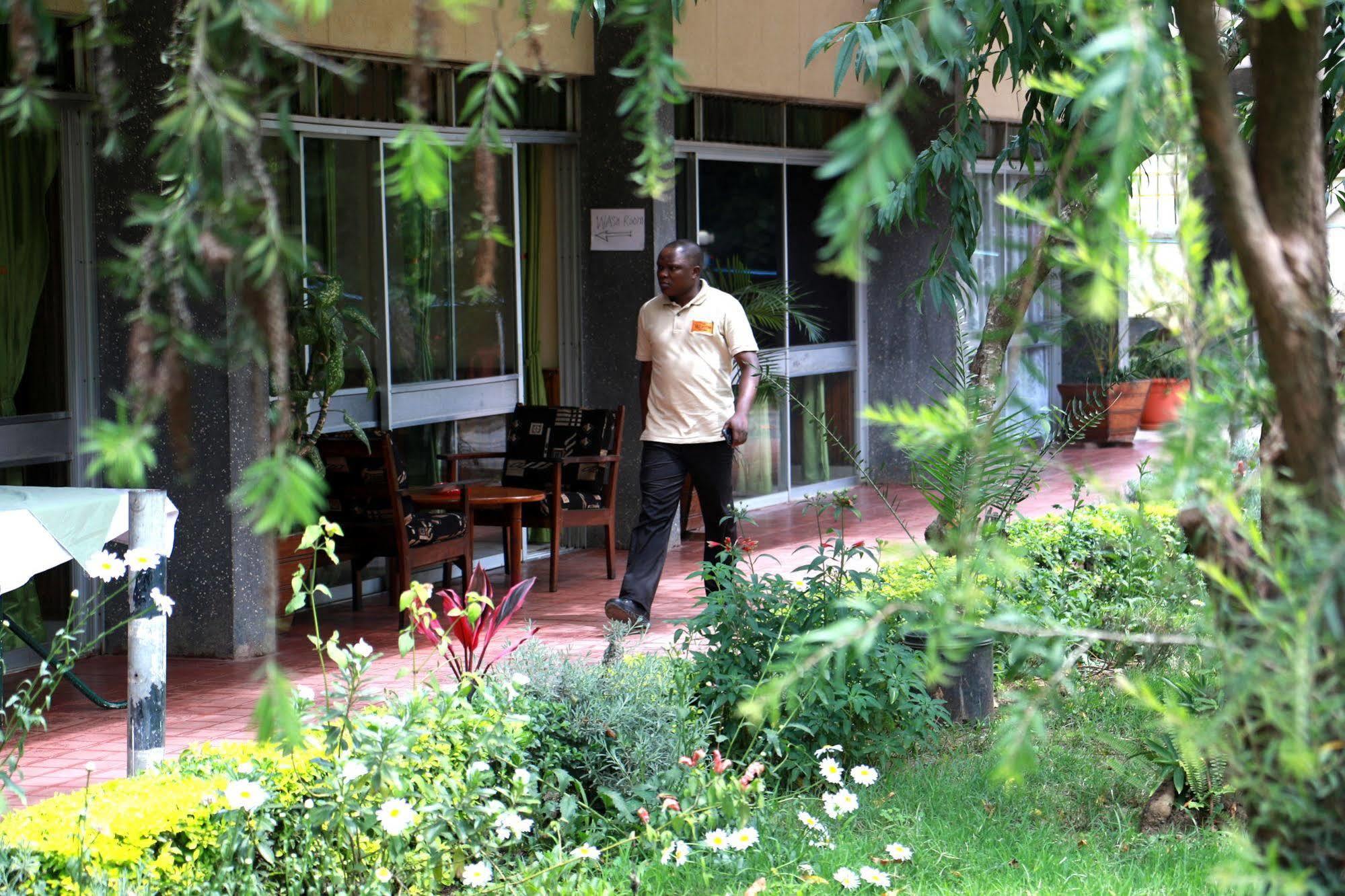 Equator Hotel Arusha Kültér fotó